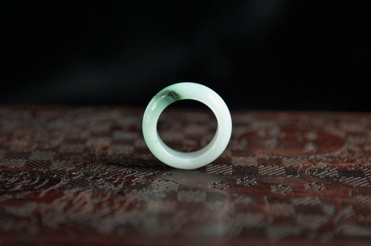 White Green Pattern Jade Ring