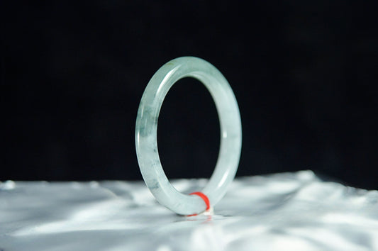 Icy Type Floating Flower Jade Bangle