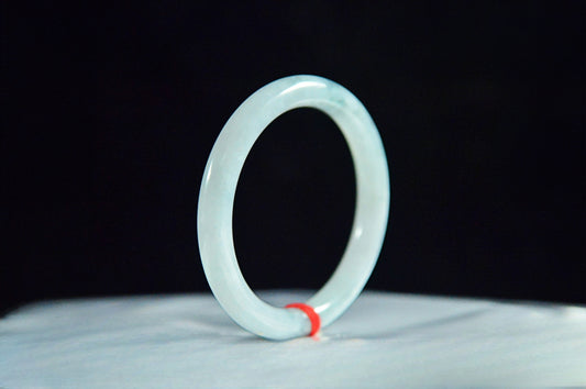 Icy Type Floating Flower Jade Bangle