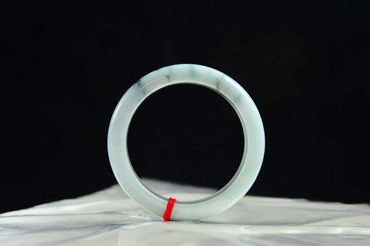 Milky Base Floating Flower Jade Bangle