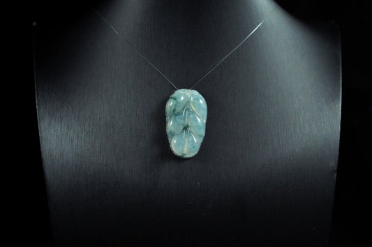 Icy Type Leaf Floating Flower Pendant