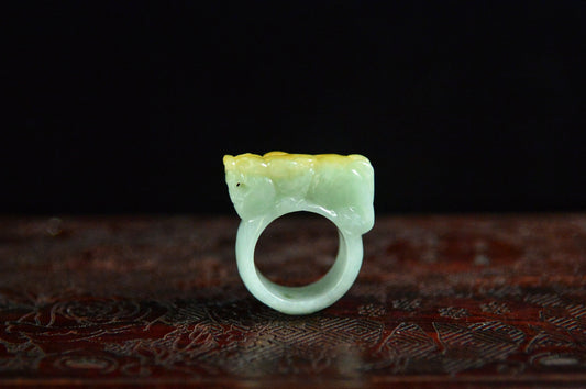 Waxy Icy Yellow Jadeite Pixiu Ring