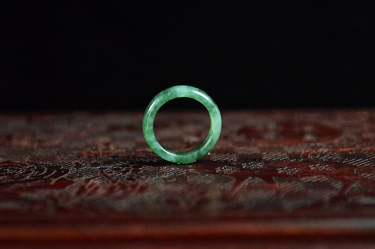 Waxy Translucent Vivid Green Ring