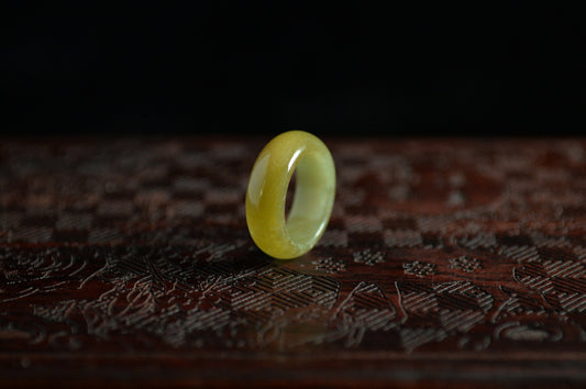 Icy Yellow Jade Ring