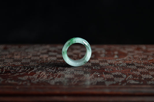 Icy Green Pattern Jade Ring