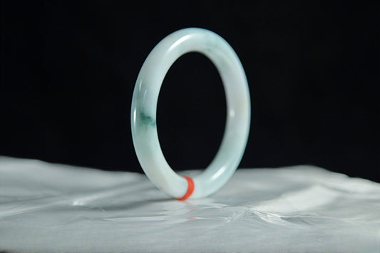 Milky Base Floating Flower Jade Bangle
