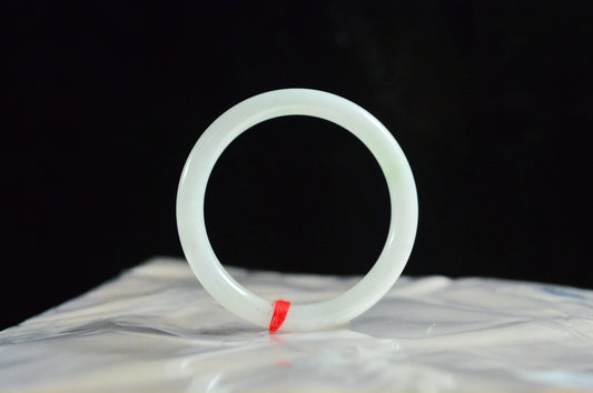 Waxy Translucent White Moonlight Jade Bangle