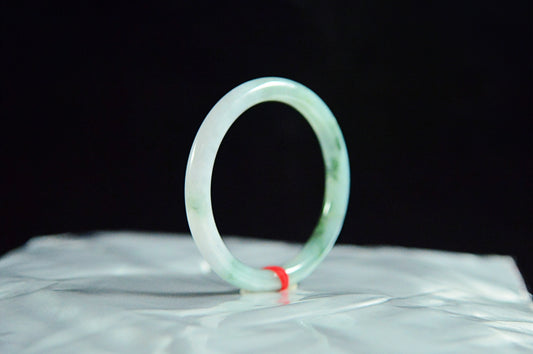 Waxy Icy Floating Flower Jade Bangle