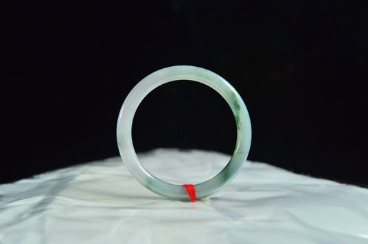 Waxy Icy Floating Flower Jade Bangle