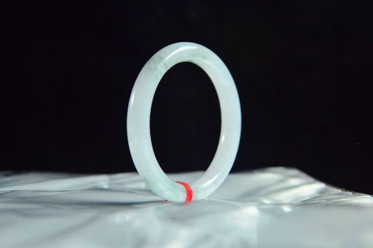 Icy Clear Base Jade Bangle