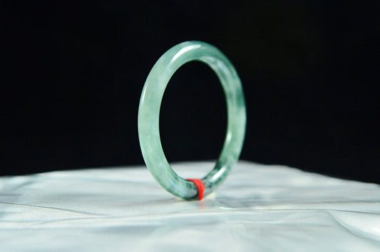 Icy Type Floating Green Jade Bangle