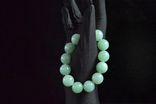 Waxy Type Apple Green Bracelet