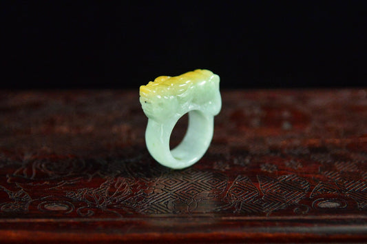 Waxy Icy Yellow Jadeite Pixiu Ring