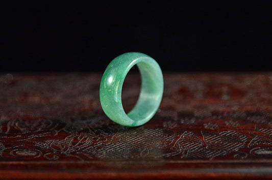 Waxy Icy Vivid Green Tire Ring