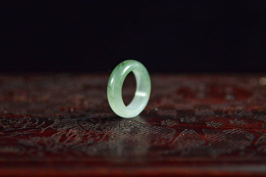 Waxy Icy Lake Green Ring